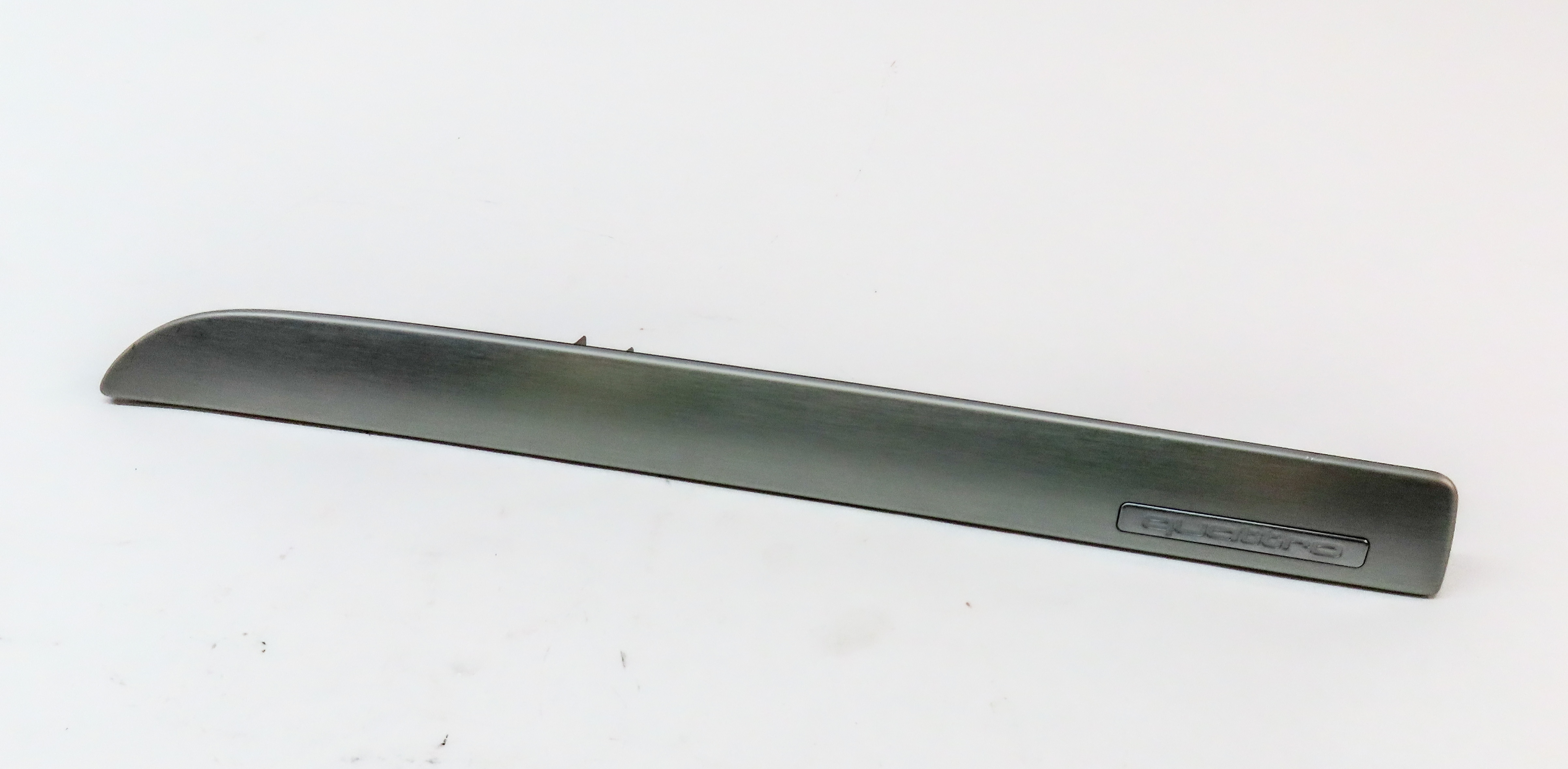 2015 AUDI Q7 PRESTIGE (4L) QUATTRO FRONT RIGHT PASSENGER DASH TRIM (Aluminum) — exact item pictured